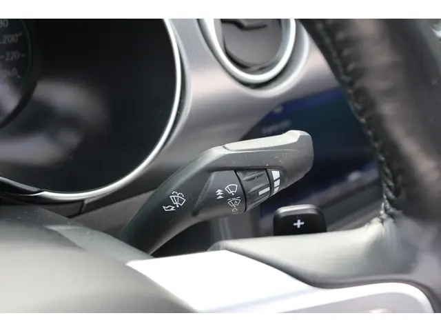 Ford Mustang Convertible 5.0 V8 GT 2022 Benzine 32