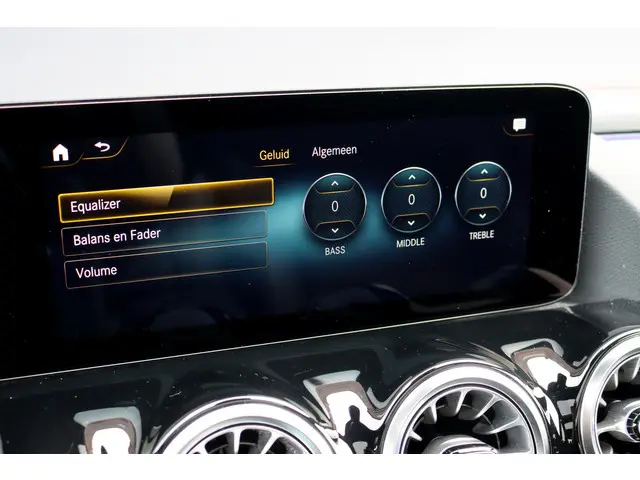 Mercedes-Benz EQA 250 AMG Line 67 kWh | 2022 Elektrisch 36