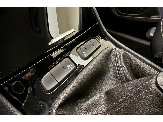 Opel Grandland 1.2 Turbo 130Pk GS Light 2024 Benzine 28