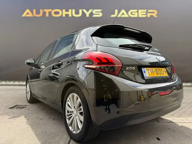 Peugeot 208 2