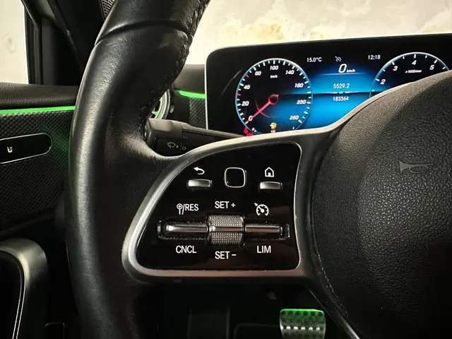 Mercedes-Benz A-Klasse 220 2019 Benzine 19