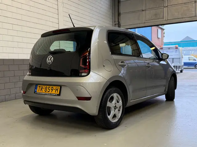 Volkswagen up! 2