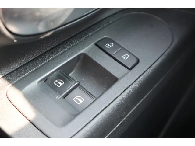 Volkswagen up! 1.0 2021 Benzine 16