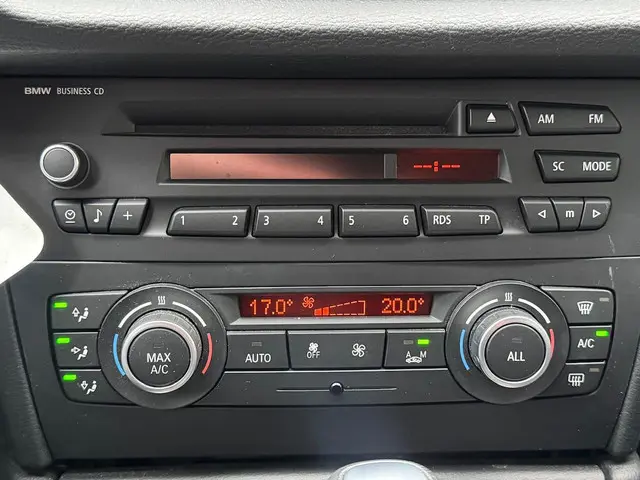 BMW X1 SDrive18i 2013 Benzine 13