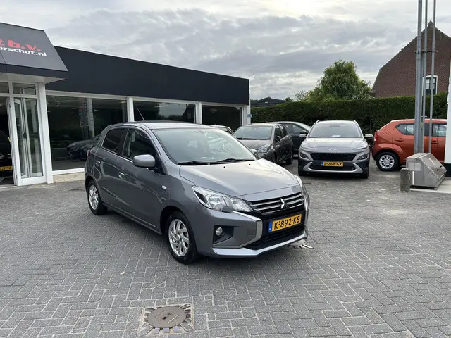 Mitsubishi Space Star 1.2 Active 2021 Benzine 2
