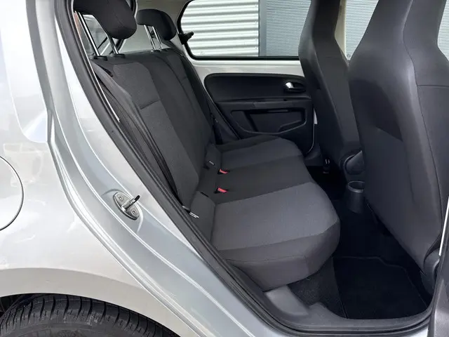 Volkswagen up! 1.0 move up! BlueMotion 2013 Benzine 23