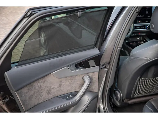 Audi A4 Avant 45 TFSI quattro edition one 2020 Benzine 29