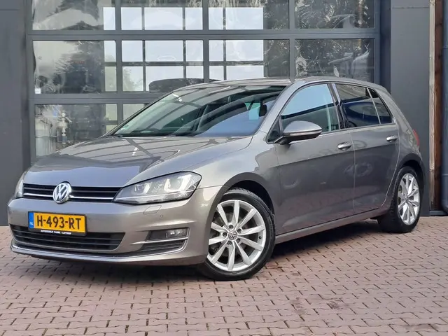 Volkswagen Golf 1.4 TSI Highline Bluemotion 2016 Benzine