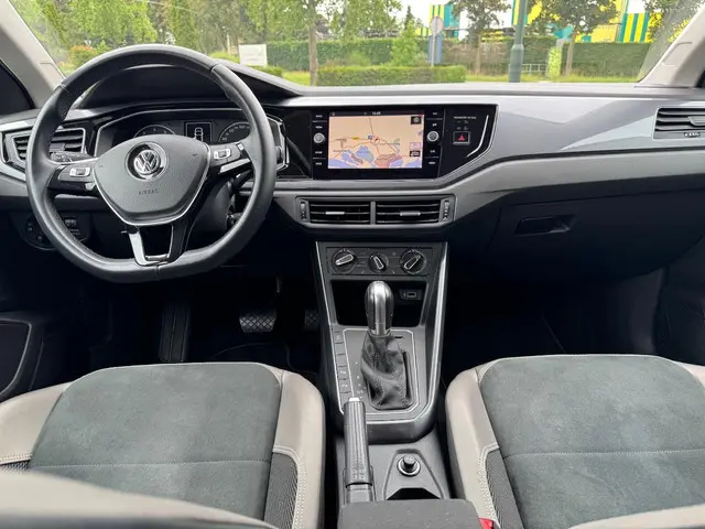 Volkswagen Polo 1.0 TSI Highline 2018 Benzine 13