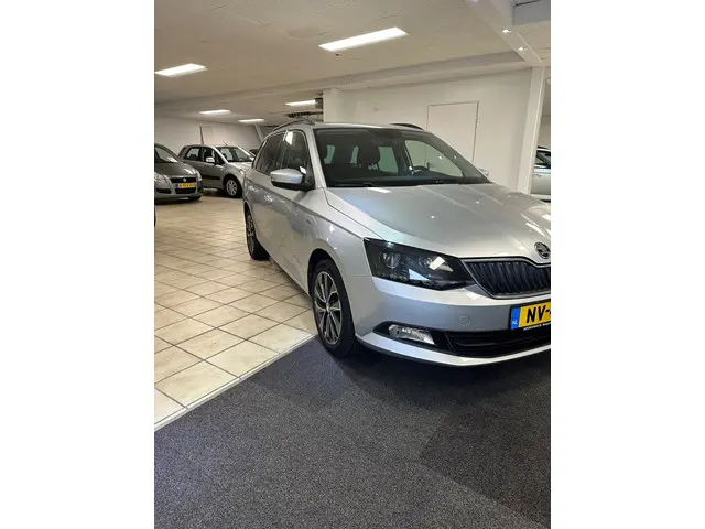 Škoda Fabia Combi 1.2 TSI Drive 2017 Benzine 2