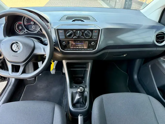 Volkswagen up! 1.0 BMT move up! 2019 Benzine 9