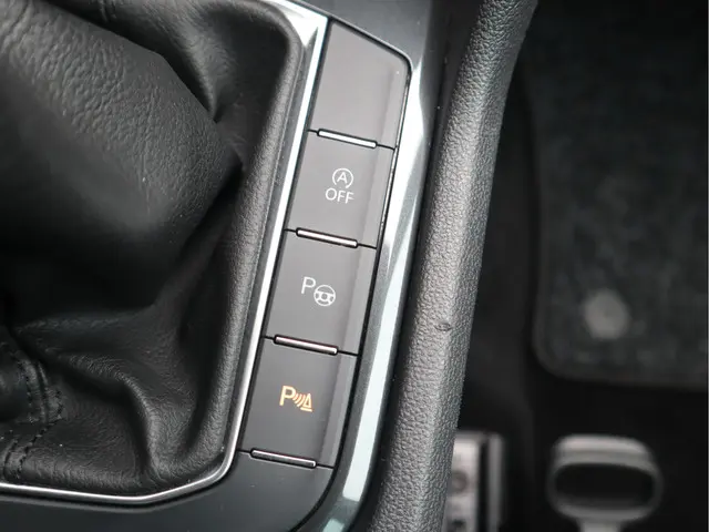 Volkswagen Tiguan 1.5 TSI Comfortline 2020 Benzine 34