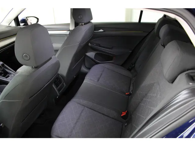 Volkswagen Golf 1.5 TSI Life 2021 Benzine 9