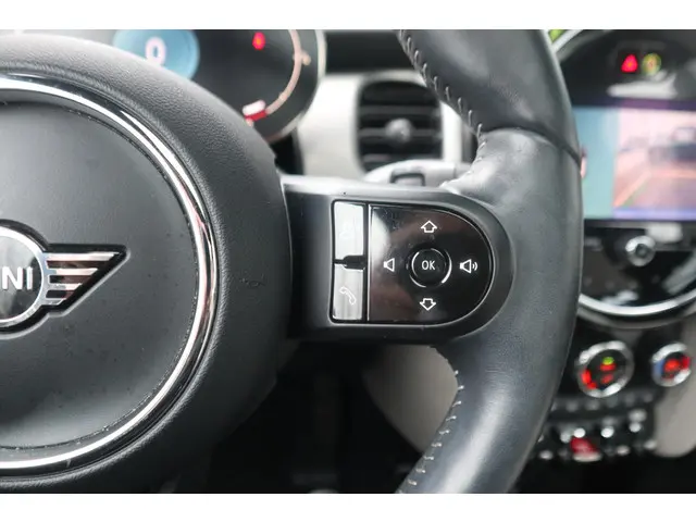 MINI 3-Deurs Cooper 2021 Benzine 14