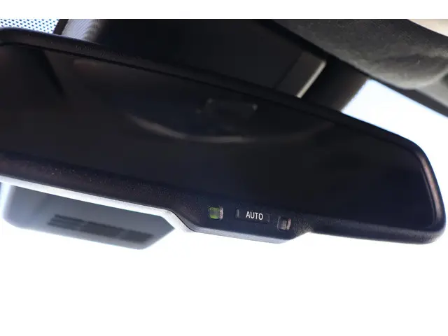 Toyota C-HR 2.0 Hybrid Style, 2022 Hybride Benzine 24