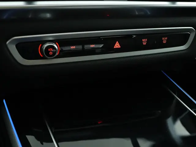 BMW X5 xDrive50e 2025 Hybride Benzine 6