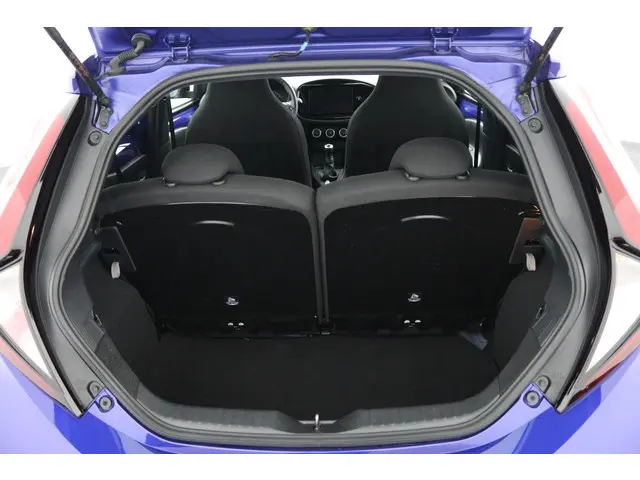 Toyota Aygo X 1.0 VVT-i MT Play 2024 Benzine 23