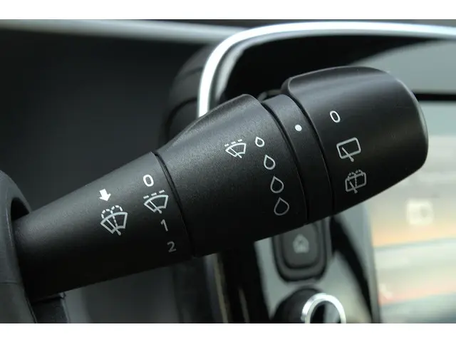 Smart Fortwo EQ Comfort PLUS 18 kWh 2019 Elektrisch 27