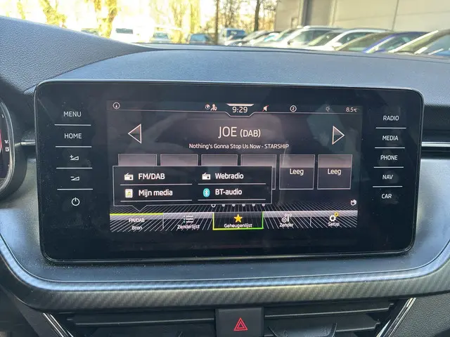 Škoda Kamiq 1.0 TSI 110pk Monte Carlo 2022 Benzine 22