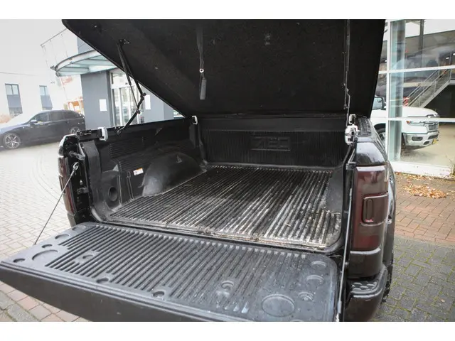 Dodge Ram 1500 5.7 V8 4x4 CC Laramie | 2022 LPG/Gas 26