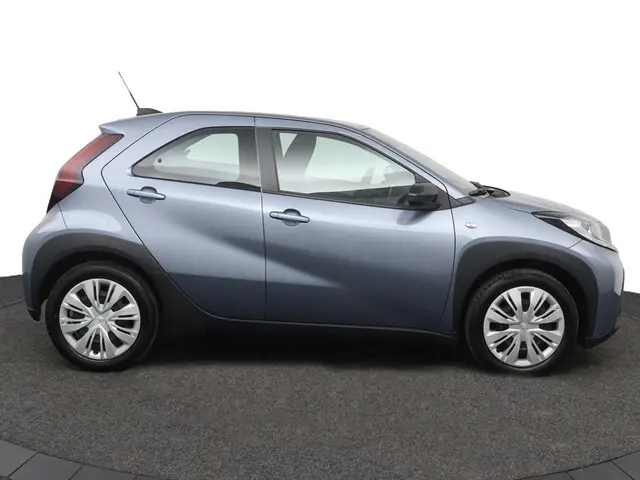Toyota Aygo X 1.0 VVT-i MT Play 2024 Benzine 13