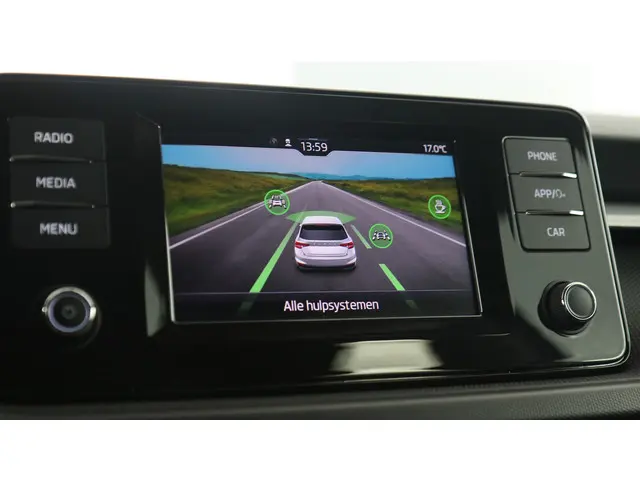 Škoda Fabia 1.0 MPI 80pk Ambition 2023 Benzine 29