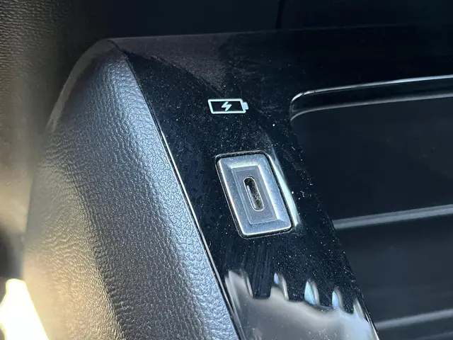 Peugeot 2008 1.2 PureTech Active Pack 2022 Benzine 13