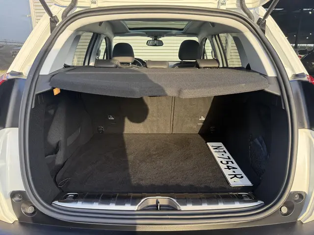 Peugeot 2008 1.2 PureTech Allure 2017 Benzine 29