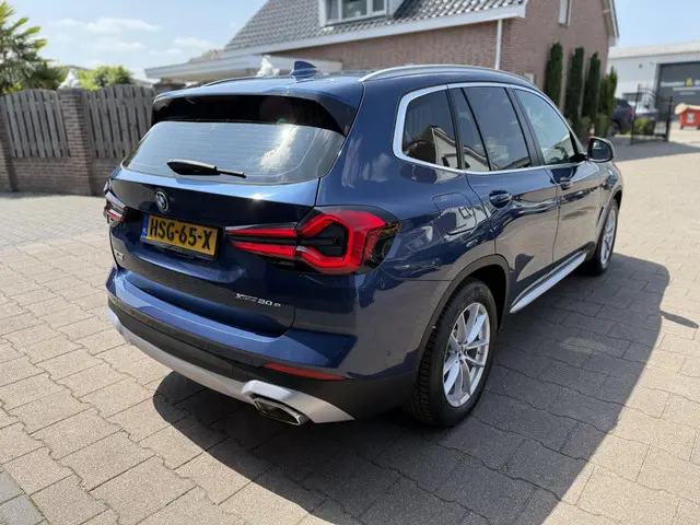 BMW X3 xDrive30e High Executive 2022 Hybride Benzine 7