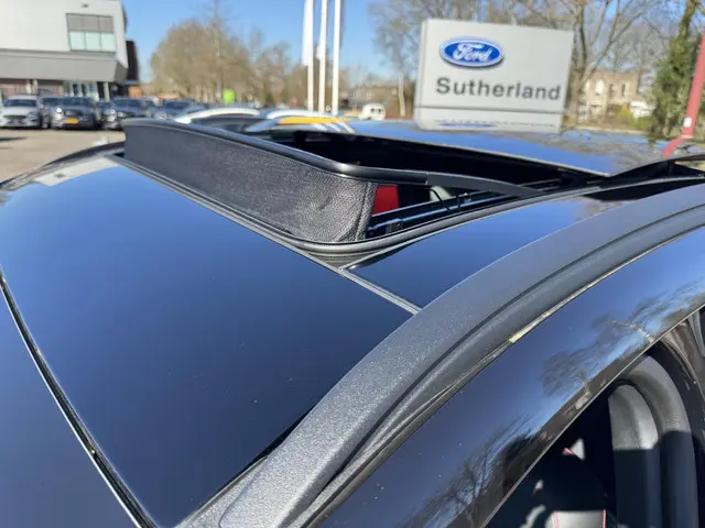 Ford Kuga 2.5 PHEV ST-Line X 2025 Hybride Benzine 27