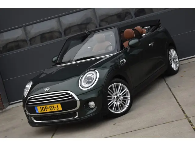 MINI Cooper Cabrio 3