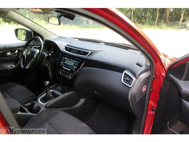 Nissan QASHQAI 1.2 Acenta 2015 Benzine 13