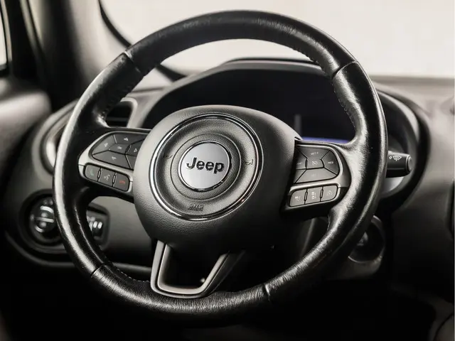 Jeep Renegade 1.3T-e Freedom Sport 2020 Benzine 18