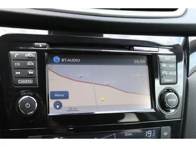 Nissan QASHQAI 1.2 Connect Edition 2015 Benzine 25