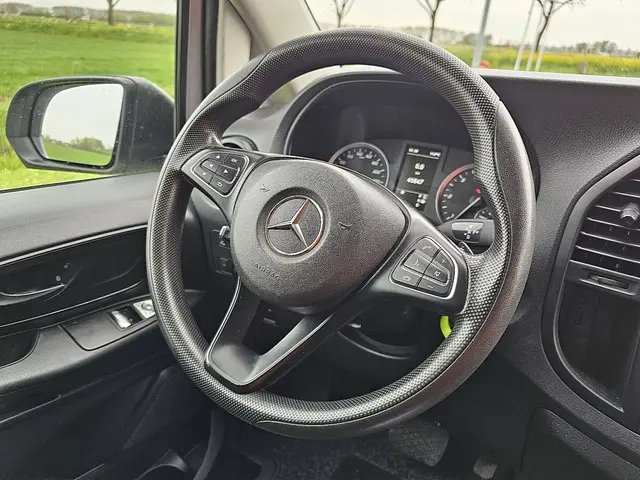 Mercedes-Benz Vito 114 2020 Diesel 11