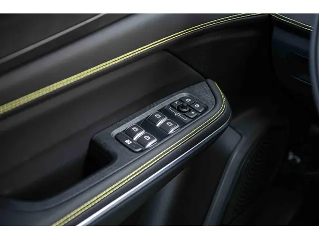 Lynk & Co 01 1.5 Core 2026 Hybride Benzine 16