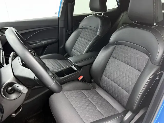 MG MG3 Hybrid+ 1.5 Hybrid+ Luxury 2024 Hybride Benzine 8