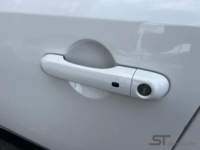 Jeep Renegade 1.3T Limited|Navi|Beats|19 inch 2019 Benzine 10