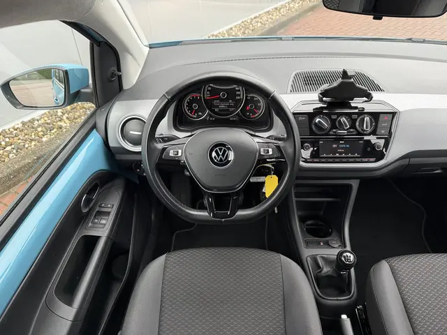 Volkswagen up! 1.0 Active 65pk | Cruise | Camera 2023 Benzine 6