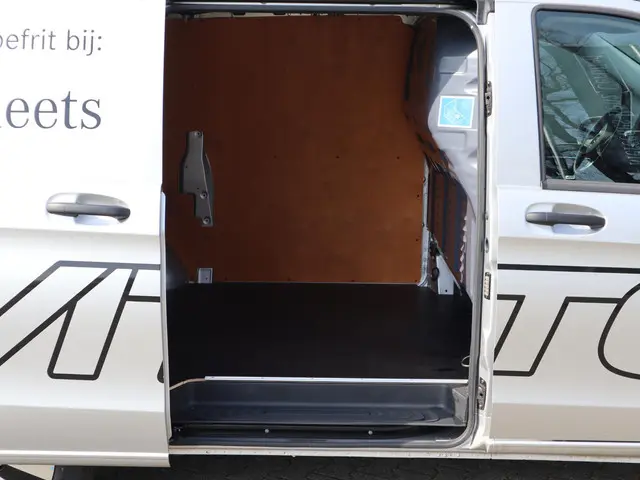 Mercedes-Benz eVito LANG 286km WLTP 2024 Elektrisch 17