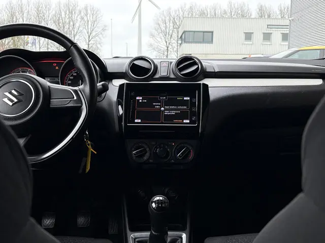 Suzuki Swift 1.2 Select Smart Hybrid 2020 Benzine 15