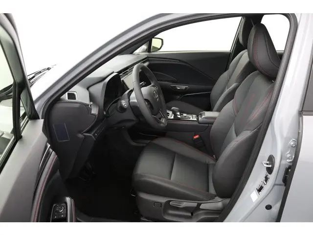 Lexus LBX Elegant 2WD 2025 Hybride Benzine 17