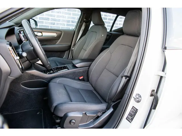 Volvo XC40 Recharge Core 2022 Elektrisch 7