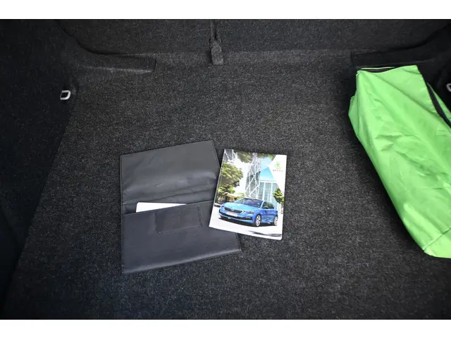 Škoda Scala 1.0 TSI Sport Business 2021 Benzine 39