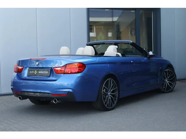 BMW 4 Serie Cabrio 435i M Sport 2016 Benzine 4