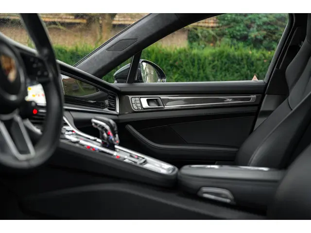 Porsche Panamera Sport Turismo 4.0 Turbo 2018 Benzine 25