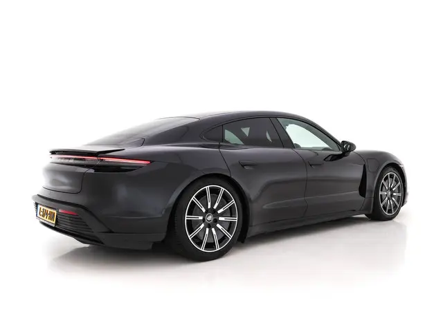 Porsche Taycan Performance 84 kWh [ 3-Fase ] 2021 Elektrisch 6