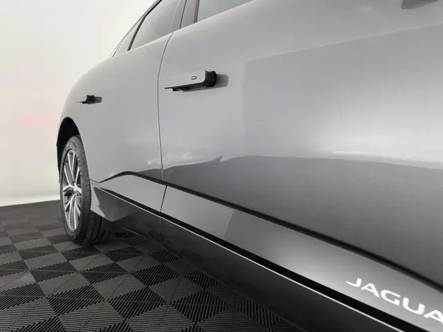 Jaguar I-PACE EV400 HSE 90 kWh AWD 2018 Elektrisch 33