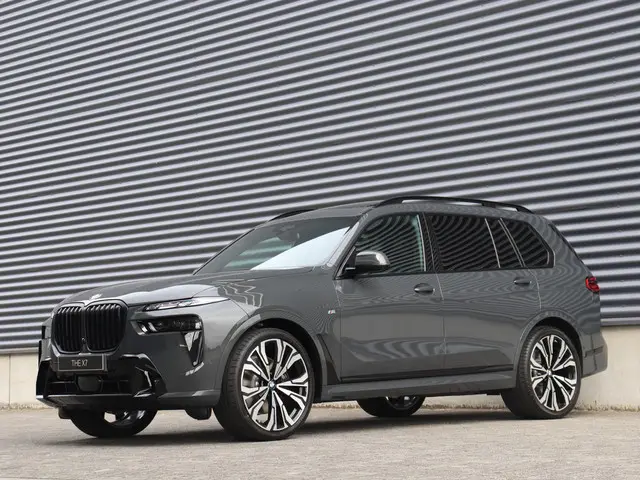 BMW X7 xDrive40i 2026 Benzine 46