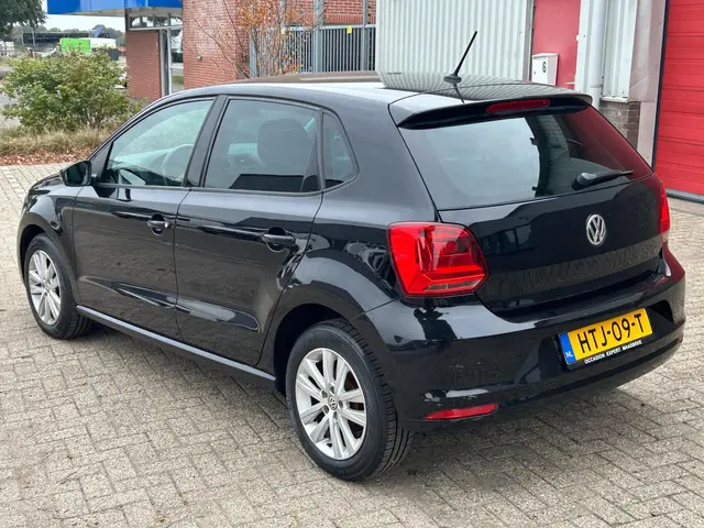 Volkswagen Polo 1.0 Trendline 2014 Benzine 3